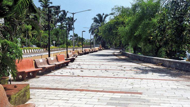 Carter Road Promenade.jpg