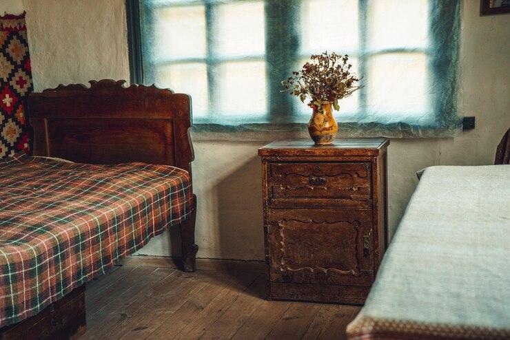 old vintage historic bed.jpg