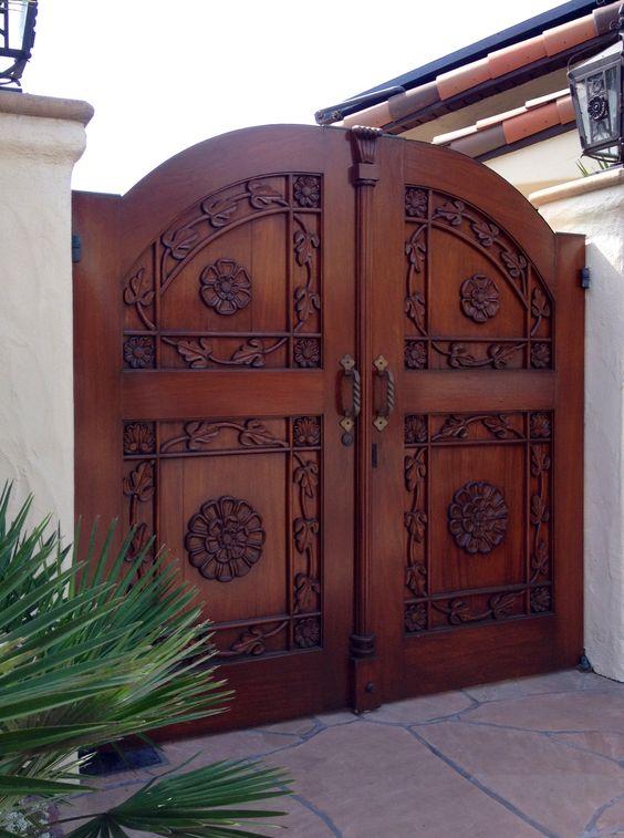 artistic wooden gates.jpg